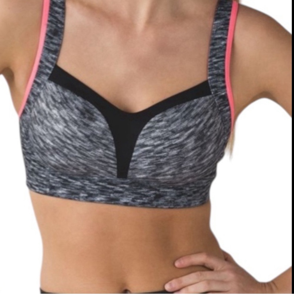 C34 - Women’s Lululemon Size 34C - Ta Ta Tamer III Dramatic Static